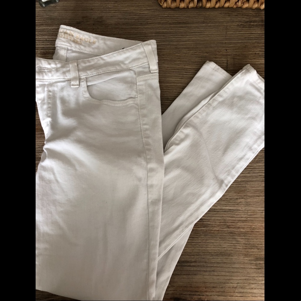 White AEO jeggings SIZE 10